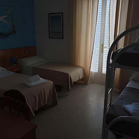 Hotel Delmare Lido di Camaiore Exterior foto
